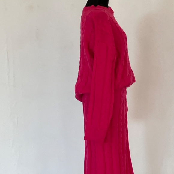 Bright Pink cable knit skirt set - Picture 7 of 10